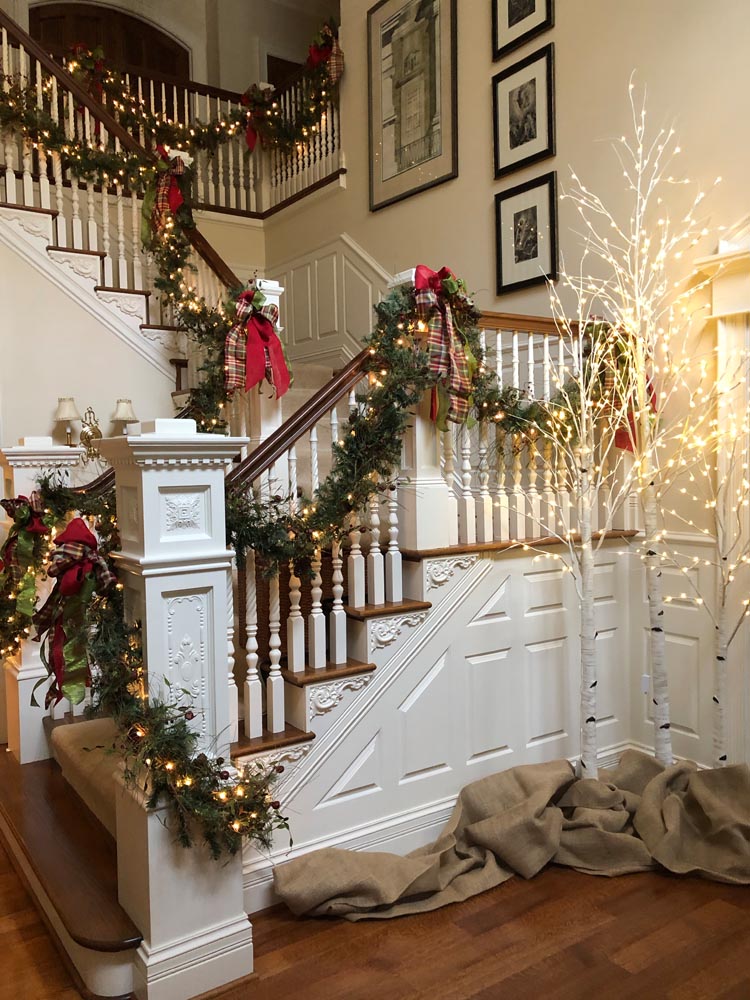 Residential + Commercial Christmas Decor - Merry Me Events