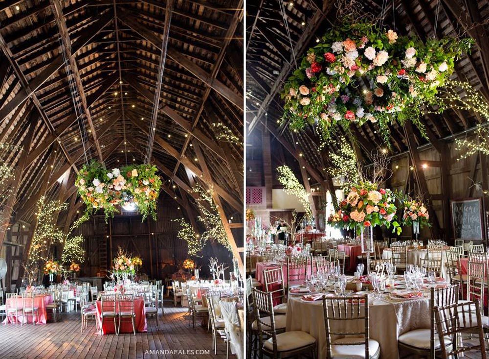beautiful wedding barn